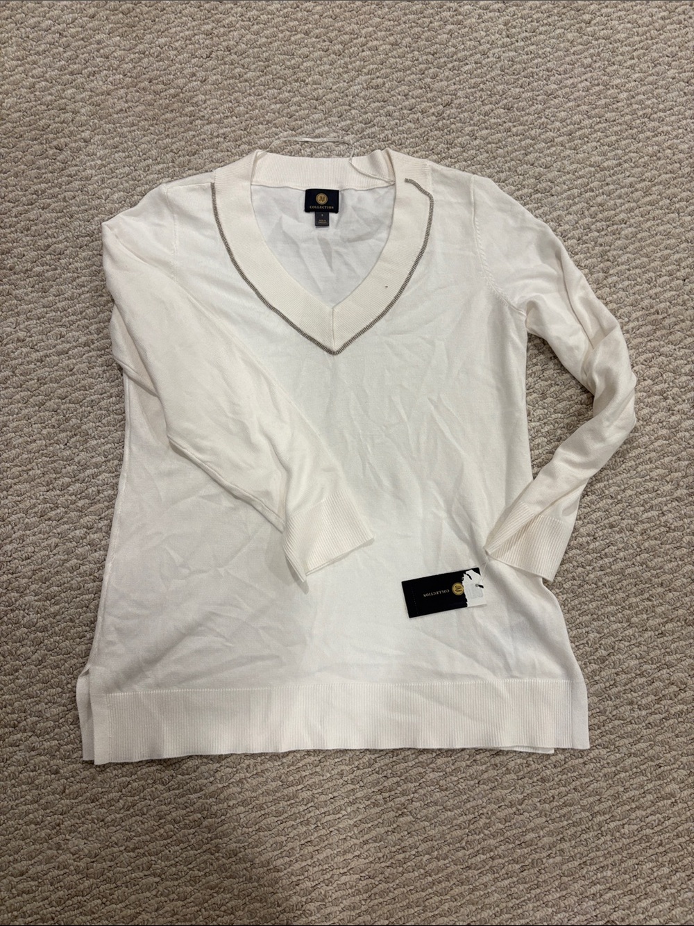 JM Collection Cream V-Neck Sweater with Gray Trim